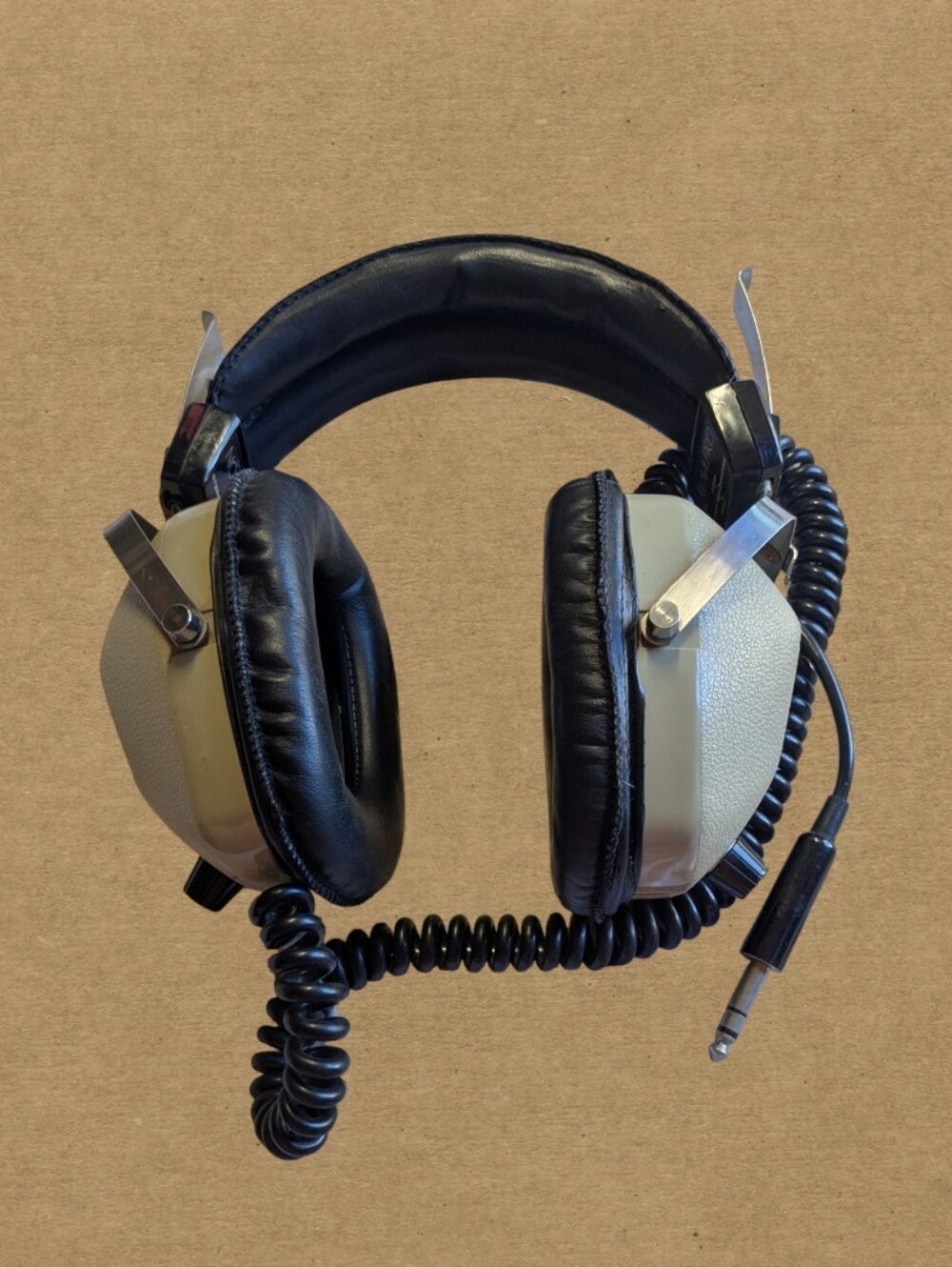 Vintage Realistic Nova Pro Hi-Fi Stereo Headphones